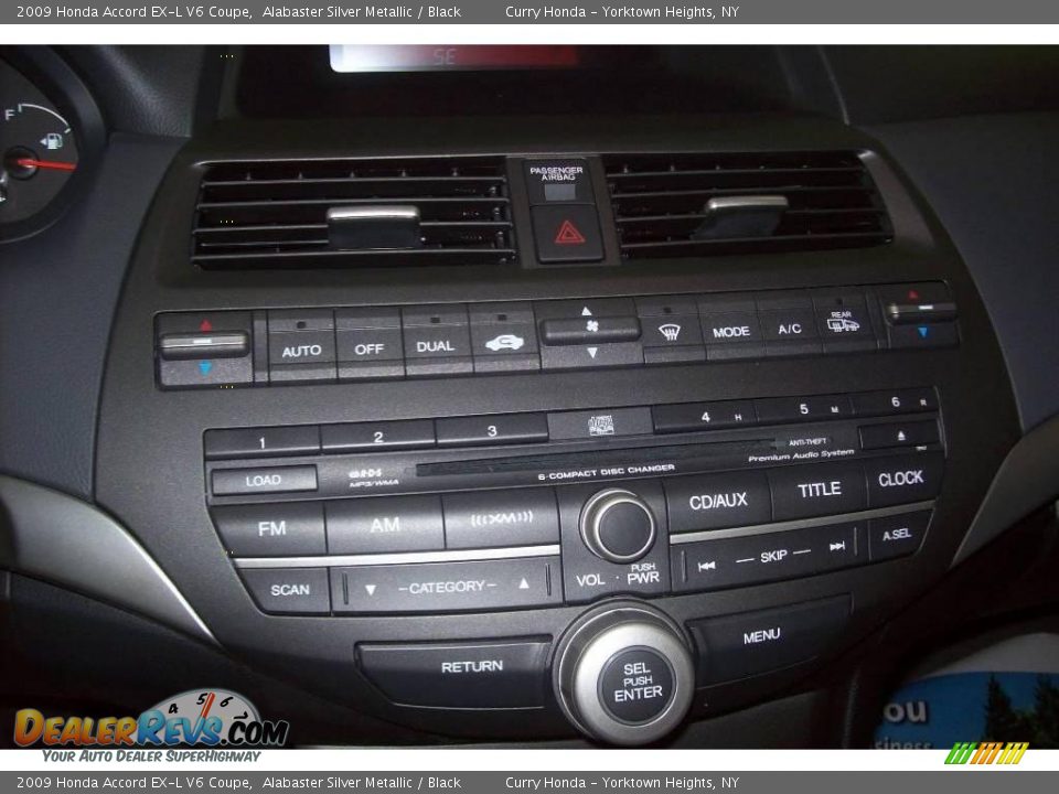 2009 Honda Accord EX-L V6 Coupe Alabaster Silver Metallic / Black Photo #17