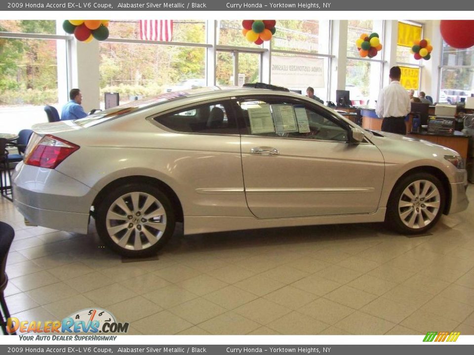 2009 Honda Accord EX-L V6 Coupe Alabaster Silver Metallic / Black Photo #20