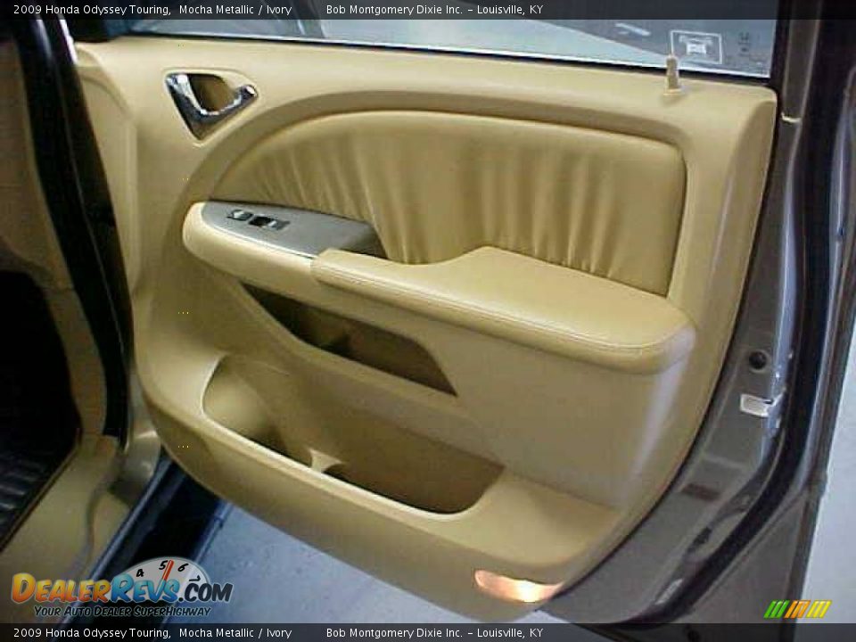 2009 Honda Odyssey Touring Mocha Metallic / Ivory Photo #5