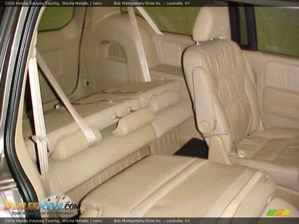 2009 Honda Odyssey Touring Mocha Metallic / Ivory Photo #8