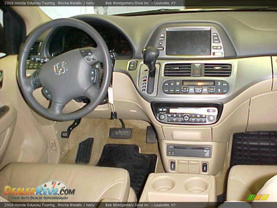 2009 Honda Odyssey Touring Mocha Metallic / Ivory Photo #9