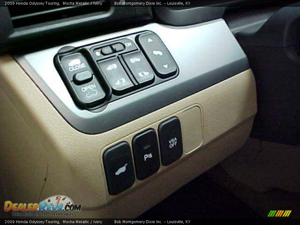 2009 Honda Odyssey Touring Mocha Metallic / Ivory Photo #16