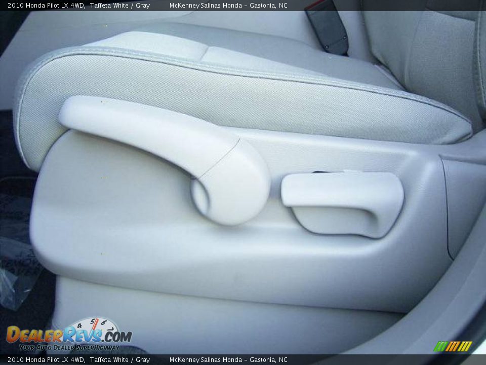 2010 Honda Pilot LX 4WD Taffeta White / Gray Photo #9
