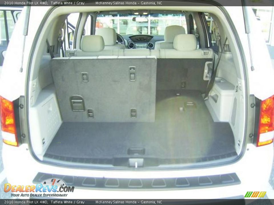 2010 Honda Pilot LX 4WD Taffeta White / Gray Photo #14