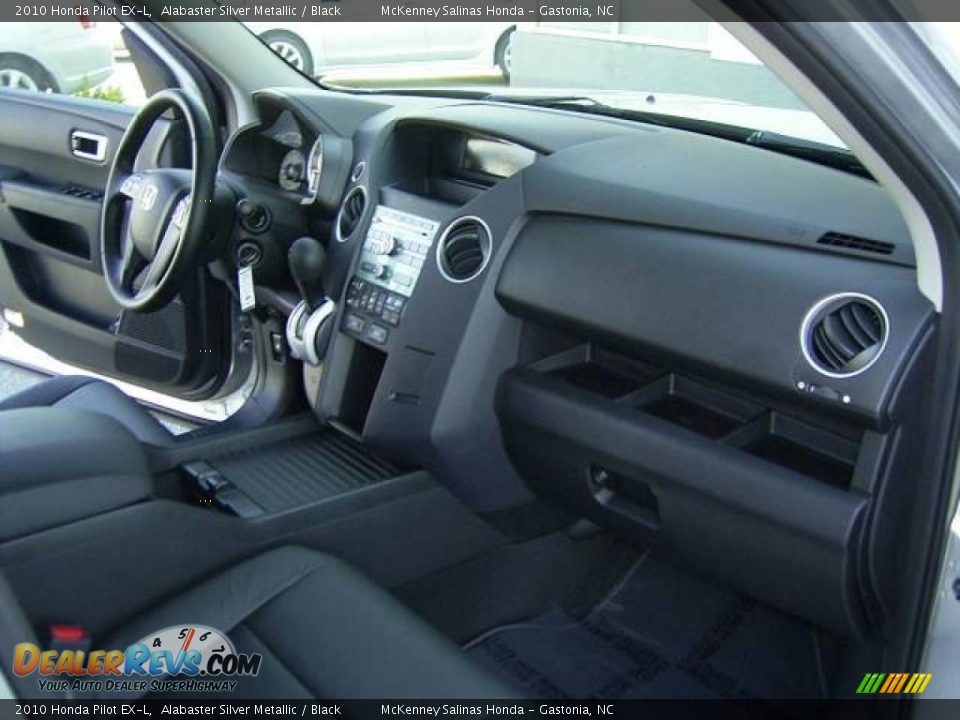 2010 Honda Pilot EX-L Alabaster Silver Metallic / Black Photo #17