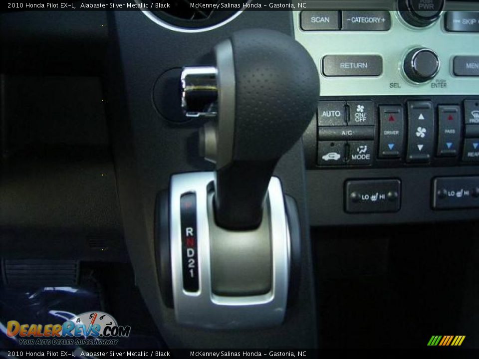 2010 Honda Pilot EX-L Alabaster Silver Metallic / Black Photo #25