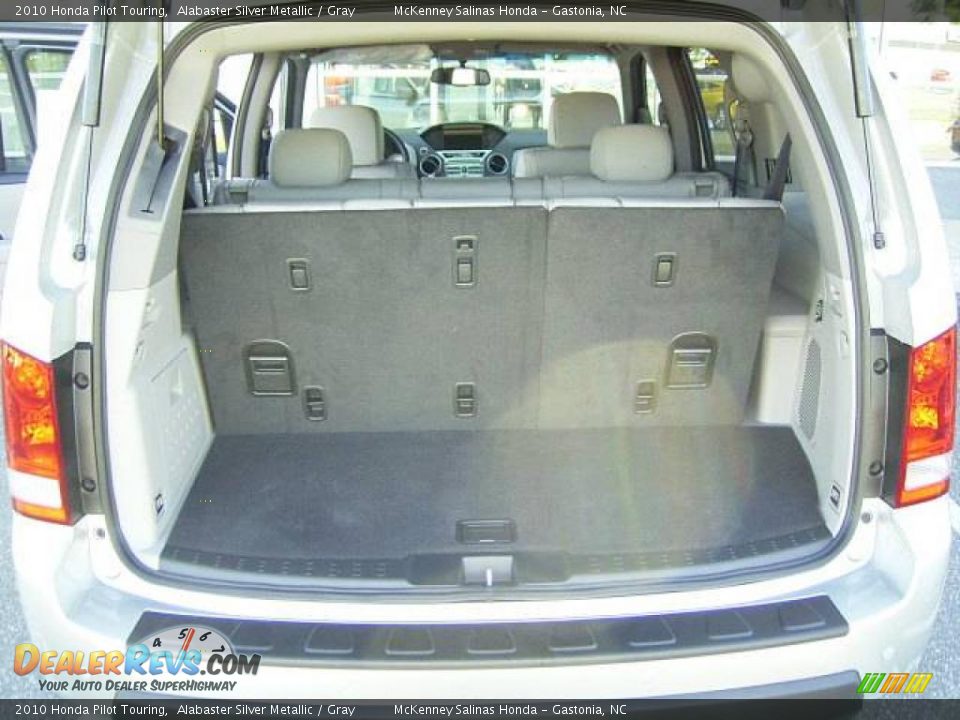 2010 Honda Pilot Touring Alabaster Silver Metallic / Gray Photo #13