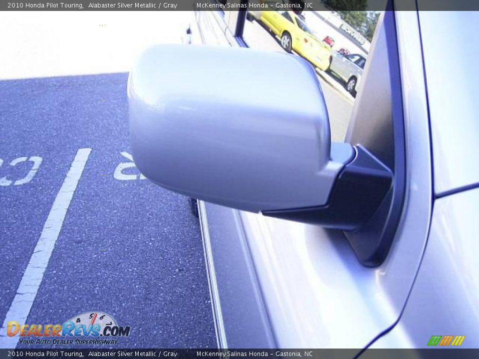 2010 Honda Pilot Touring Alabaster Silver Metallic / Gray Photo #21