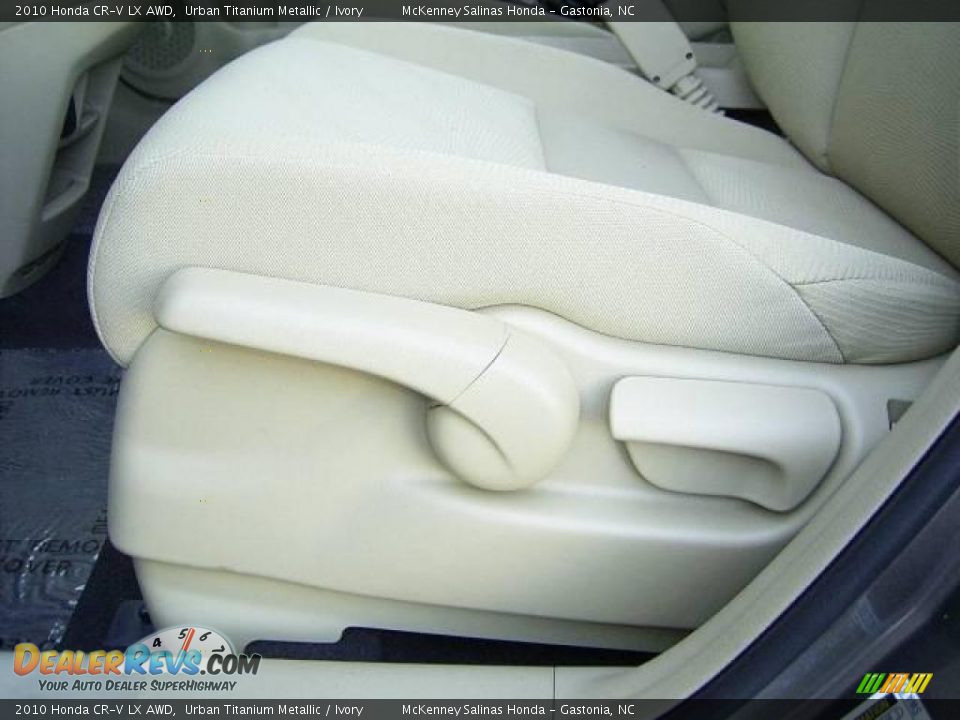 2010 Honda CR-V LX AWD Urban Titanium Metallic / Ivory Photo #9