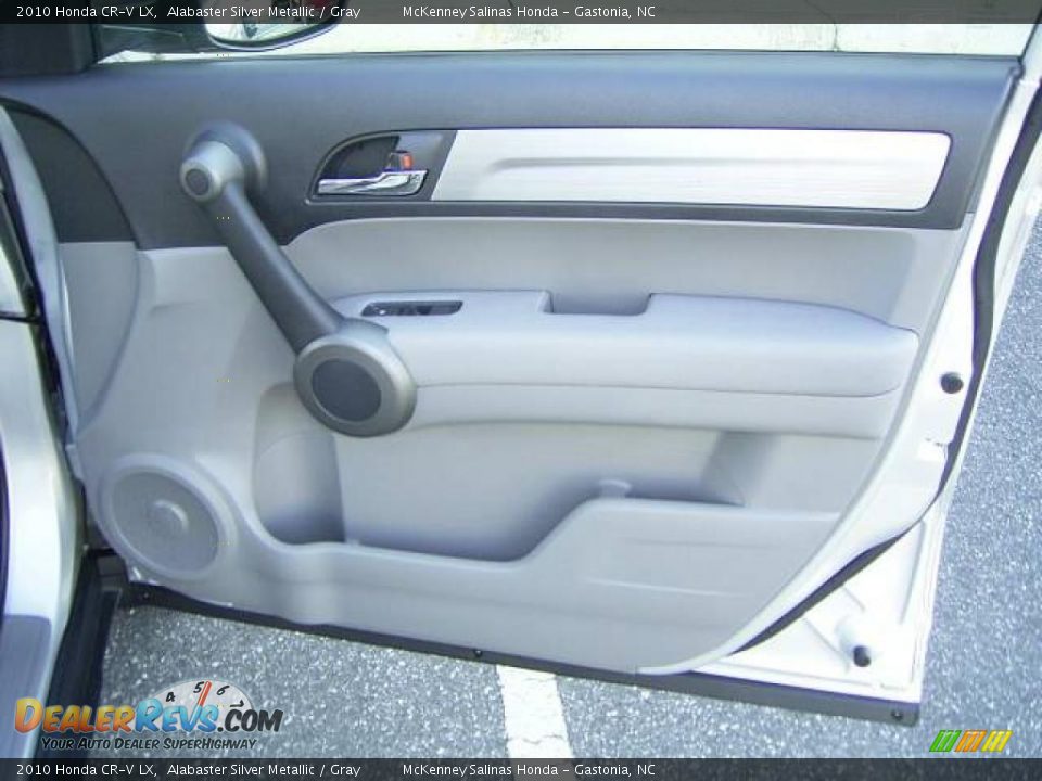 2010 Honda CR-V LX Alabaster Silver Metallic / Gray Photo #17