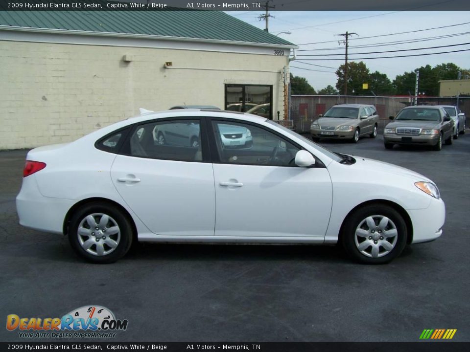 2009 Hyundai Elantra GLS Sedan Captiva White / Beige Photo #3