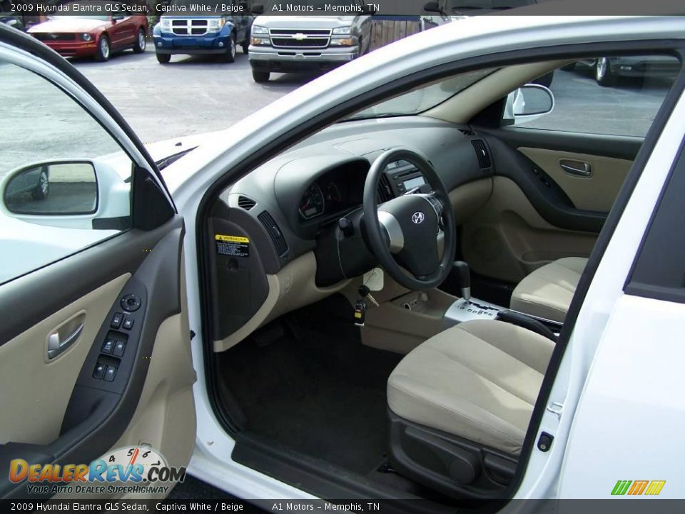 2009 Hyundai Elantra GLS Sedan Captiva White / Beige Photo #6