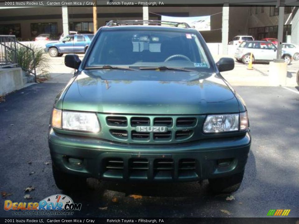 2001 Isuzu Rodeo LS Garden Green Mica / Gray Photo #7