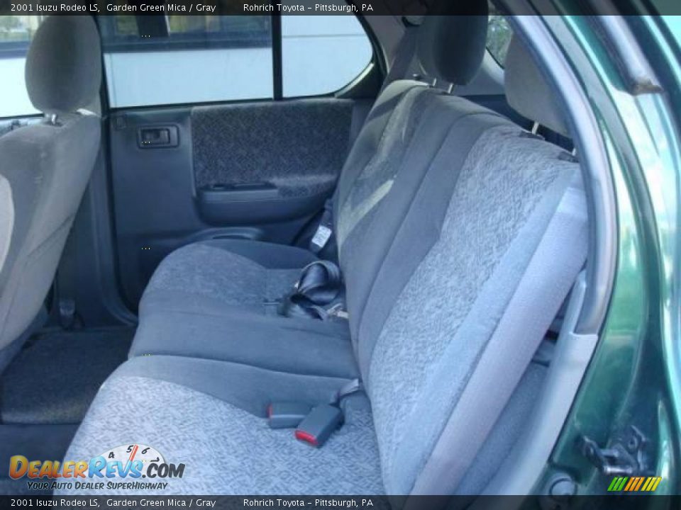 2001 Isuzu Rodeo LS Garden Green Mica / Gray Photo #11