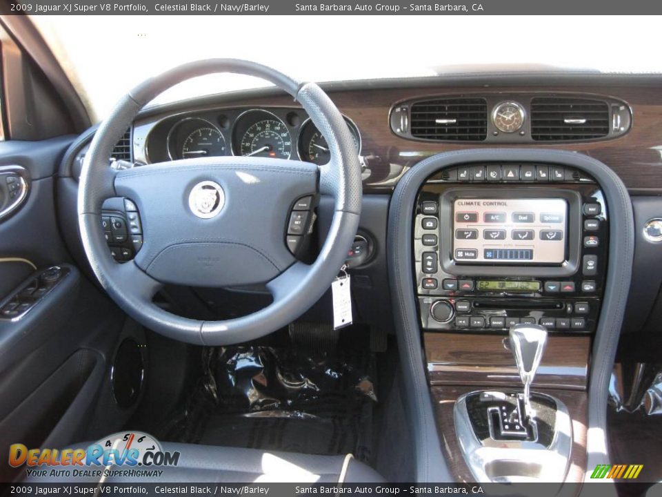 2009 Jaguar XJ Super V8 Portfolio Celestial Black / Navy/Barley Photo #18
