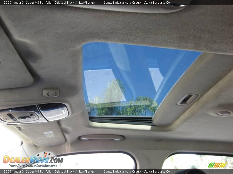 2009 Jaguar XJ Super V8 Portfolio Celestial Black / Navy/Barley Photo #21