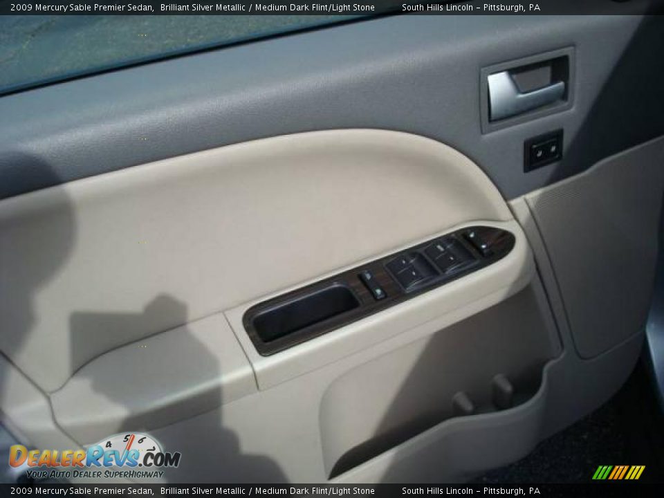2009 Mercury Sable Premier Sedan Brilliant Silver Metallic / Medium Dark Flint/Light Stone Photo #12