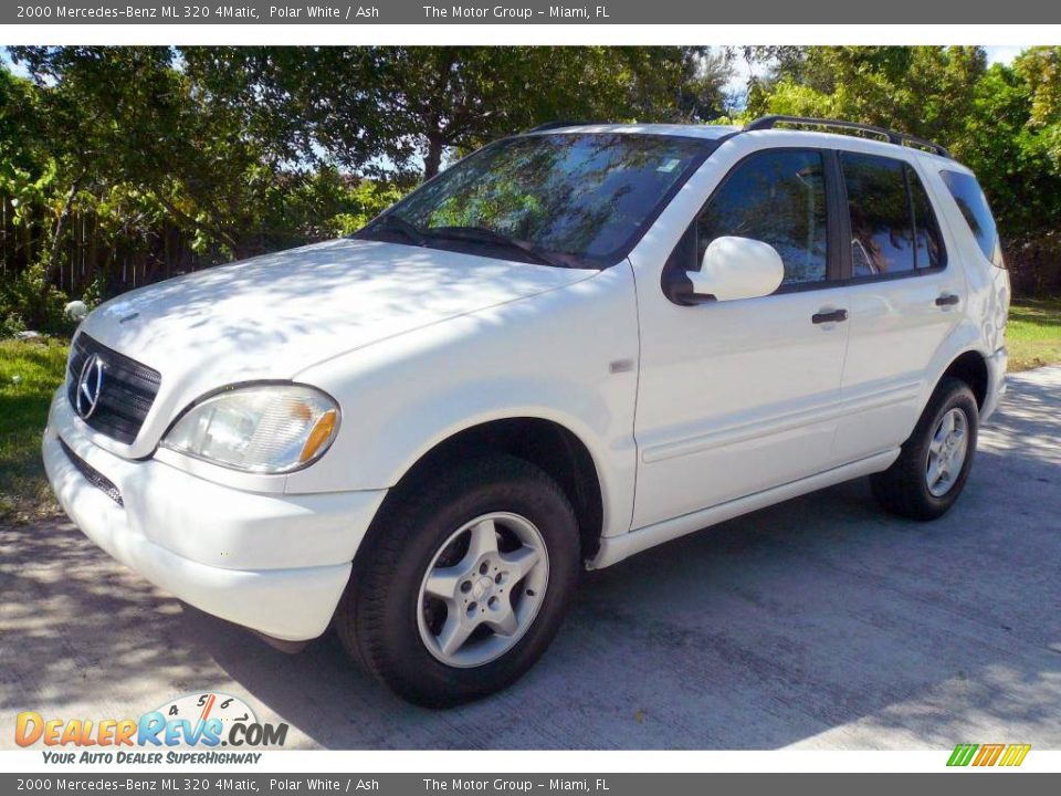 2000 Mercedes-Benz ML 320 4Matic Polar White / Ash Photo #2