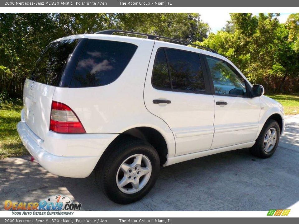 2000 Mercedes-Benz ML 320 4Matic Polar White / Ash Photo #10