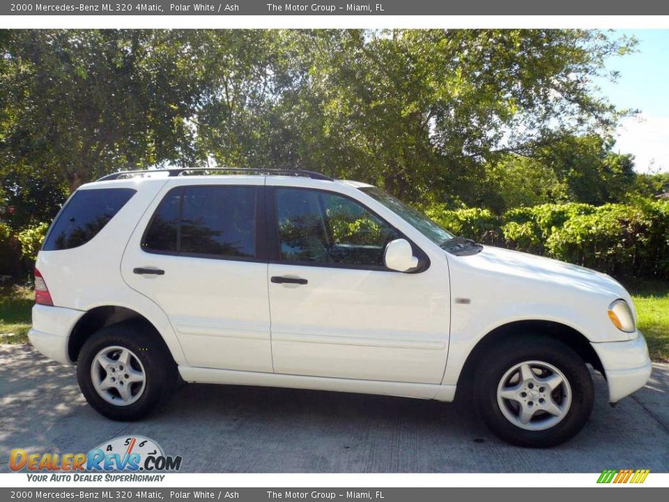 2000 Mercedes-Benz ML 320 4Matic Polar White / Ash Photo #12