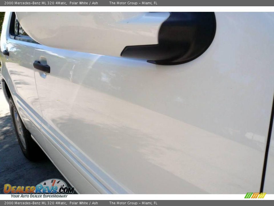 2000 Mercedes-Benz ML 320 4Matic Polar White / Ash Photo #17