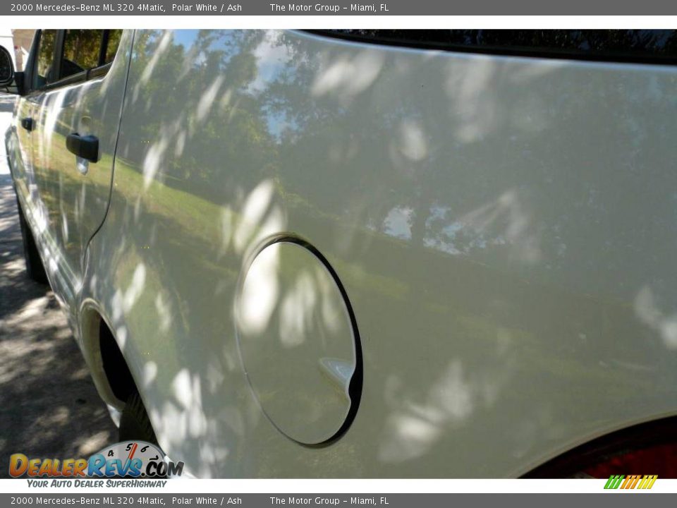 2000 Mercedes-Benz ML 320 4Matic Polar White / Ash Photo #19