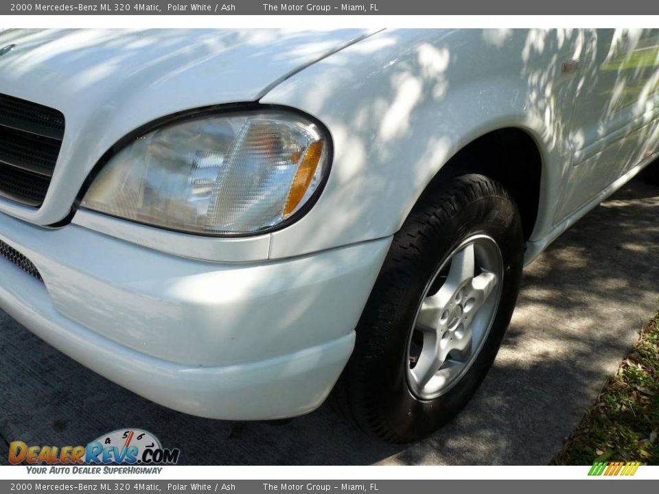 2000 Mercedes-Benz ML 320 4Matic Polar White / Ash Photo #26