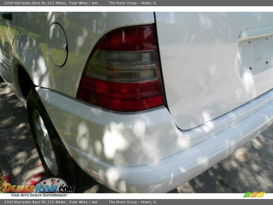 2000 Mercedes-Benz ML 320 4Matic Polar White / Ash Photo #27