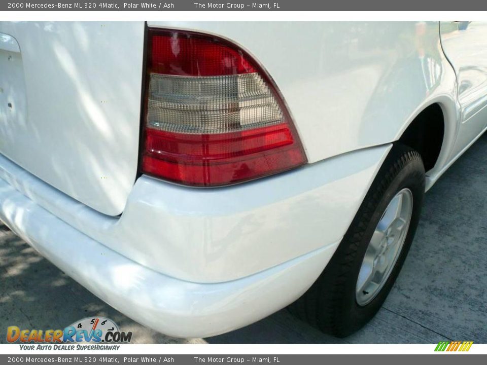 2000 Mercedes-Benz ML 320 4Matic Polar White / Ash Photo #28