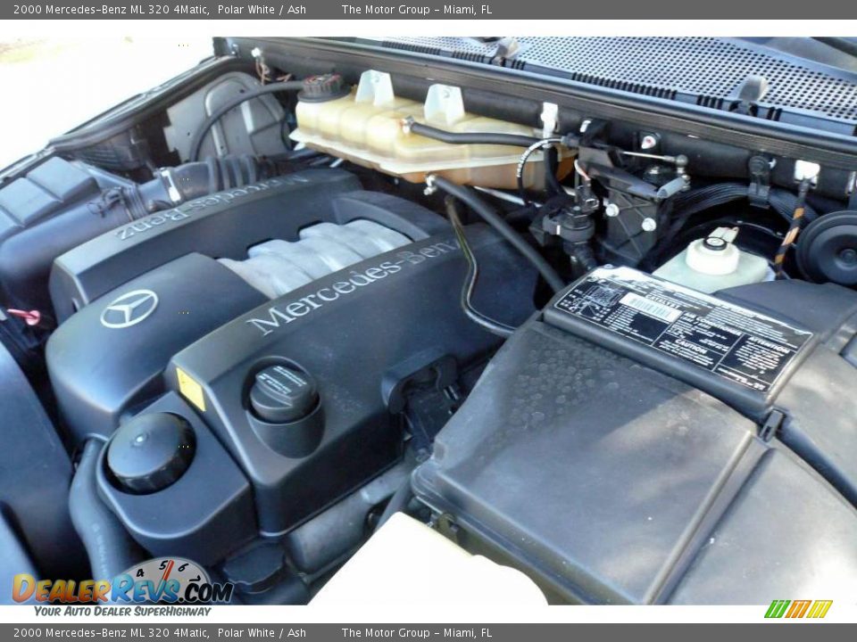 2000 Mercedes-Benz ML 320 4Matic Polar White / Ash Photo #33
