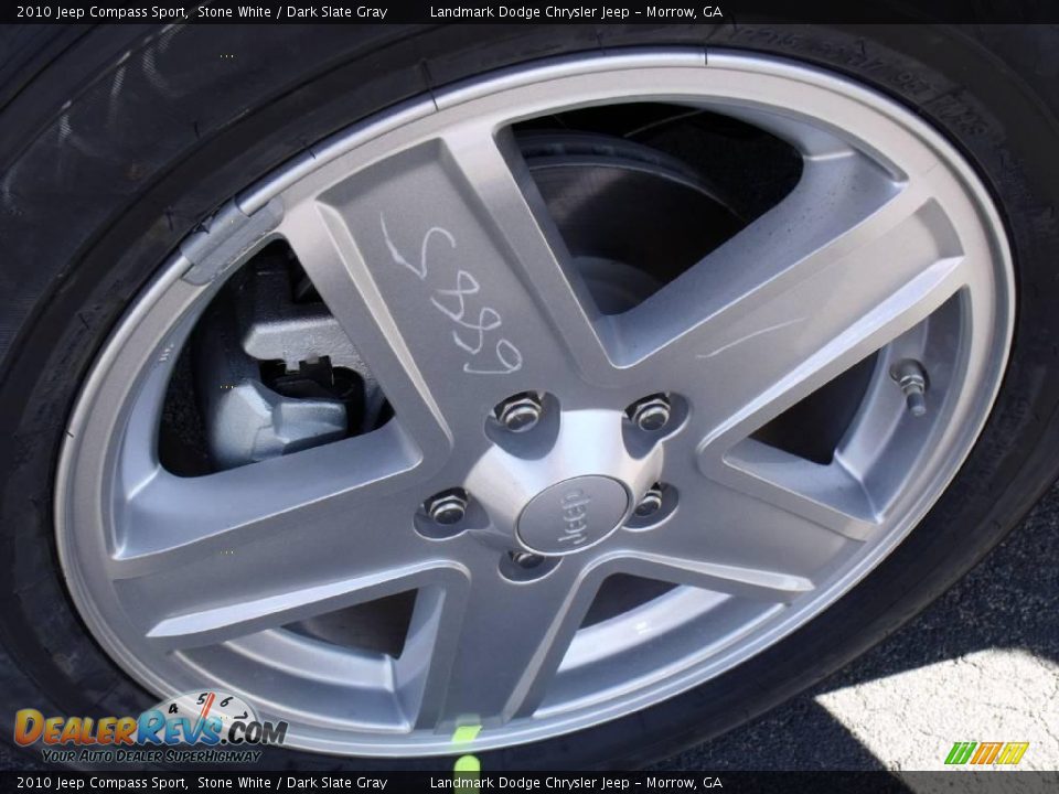 2010 Jeep Compass Sport Stone White / Dark Slate Gray Photo #5
