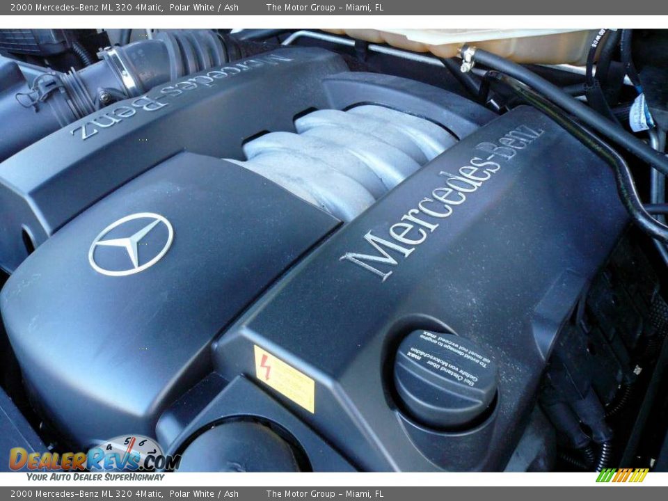 2000 Mercedes-Benz ML 320 4Matic Polar White / Ash Photo #36