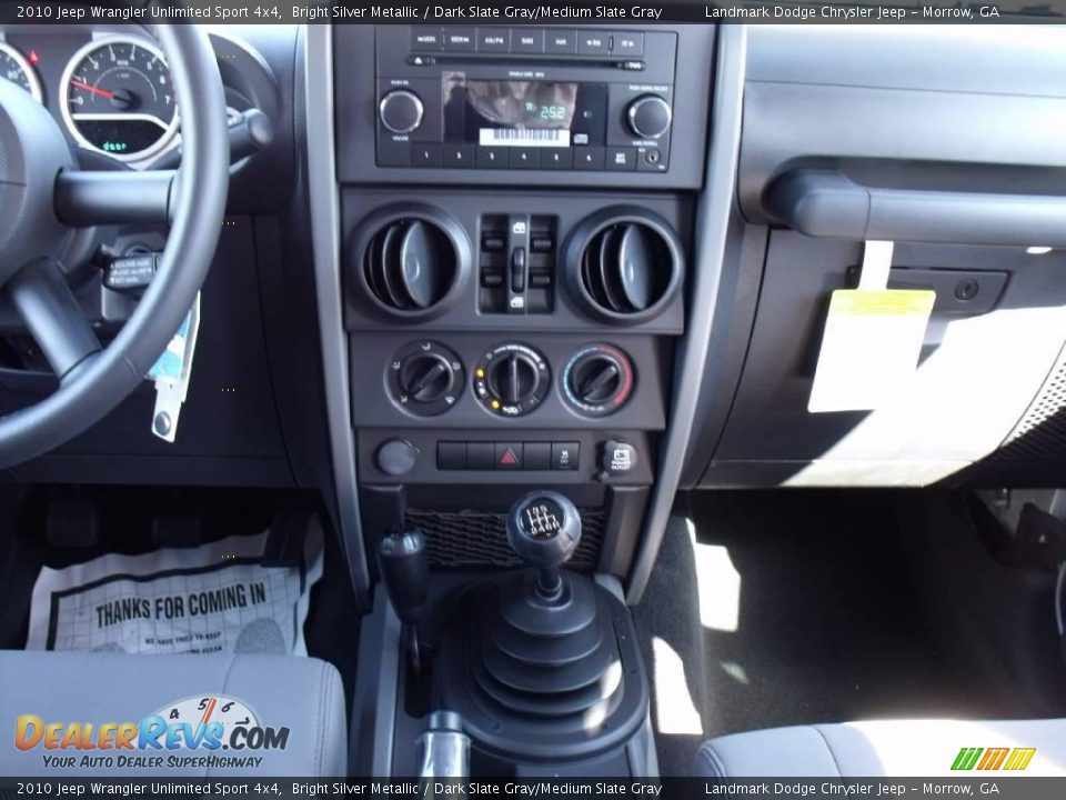2010 Jeep Wrangler Unlimited Sport 4x4 Bright Silver Metallic / Dark Slate Gray/Medium Slate Gray Photo #12