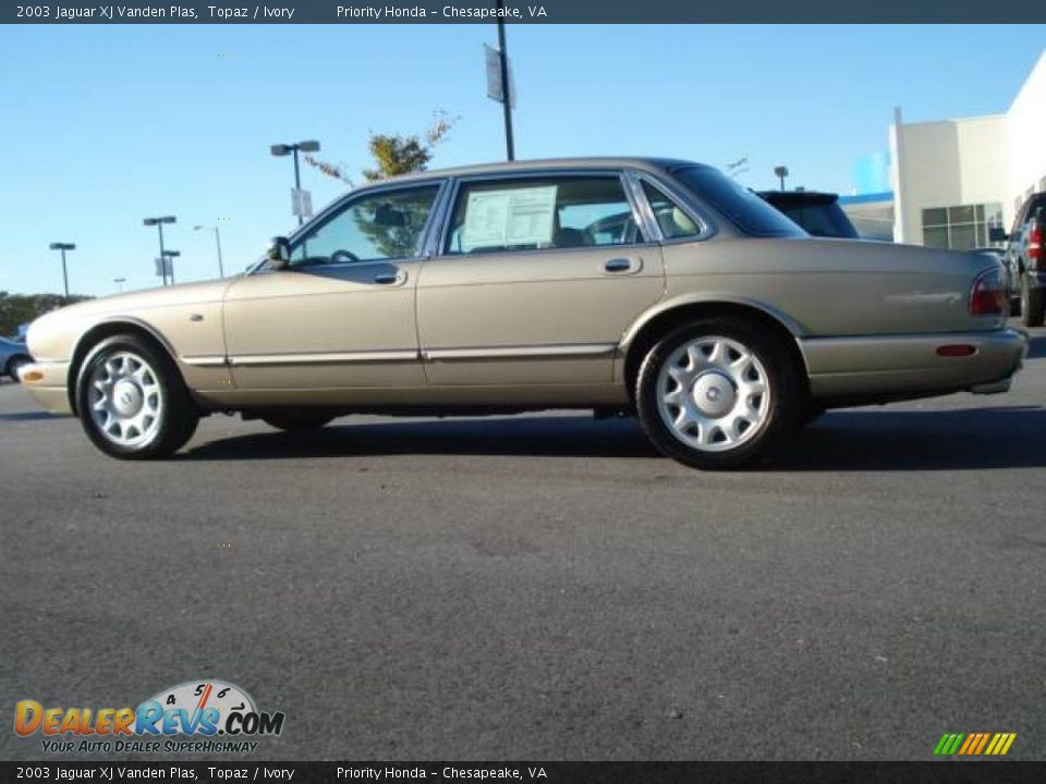 2003 Jaguar XJ Vanden Plas Topaz / Ivory Photo #3