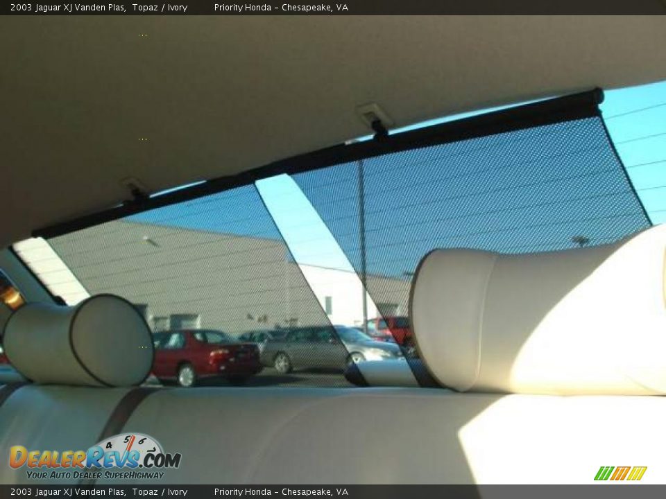 2003 Jaguar XJ Vanden Plas Topaz / Ivory Photo #14