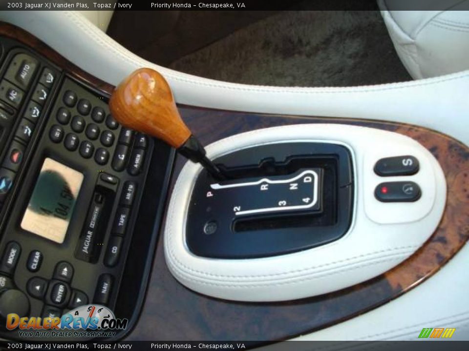 2003 Jaguar XJ Vanden Plas Topaz / Ivory Photo #18