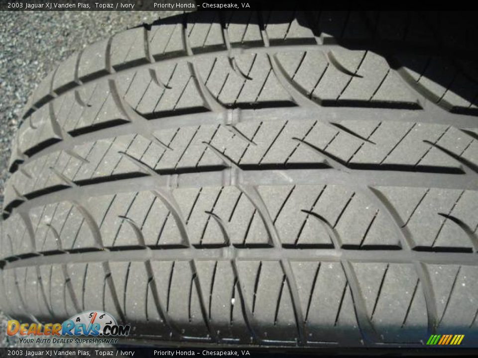 2003 Jaguar XJ Vanden Plas Topaz / Ivory Photo #33