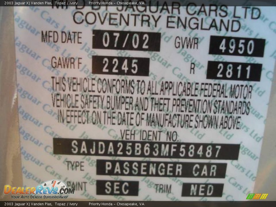 2003 Jaguar XJ Vanden Plas Topaz / Ivory Photo #36