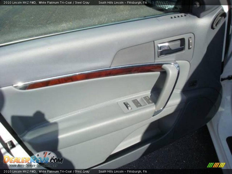 2010 Lincoln MKZ FWD White Platinum Tri-Coat / Steel Gray Photo #11