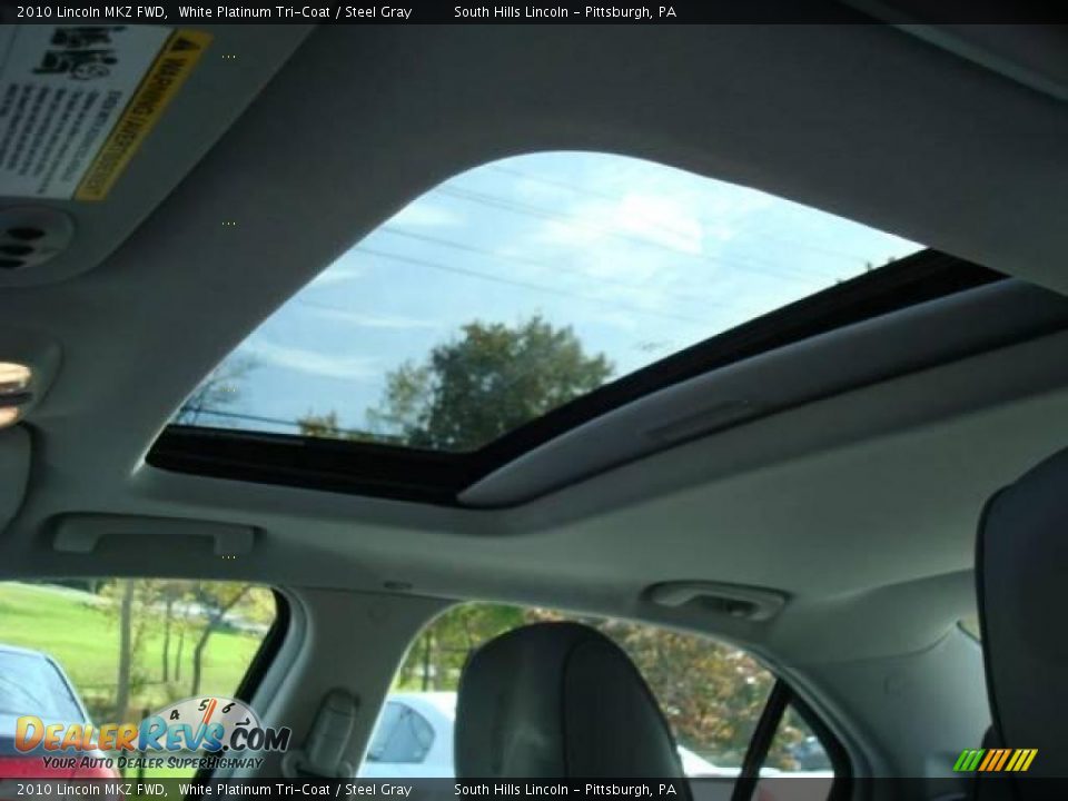 2010 Lincoln MKZ FWD White Platinum Tri-Coat / Steel Gray Photo #12
