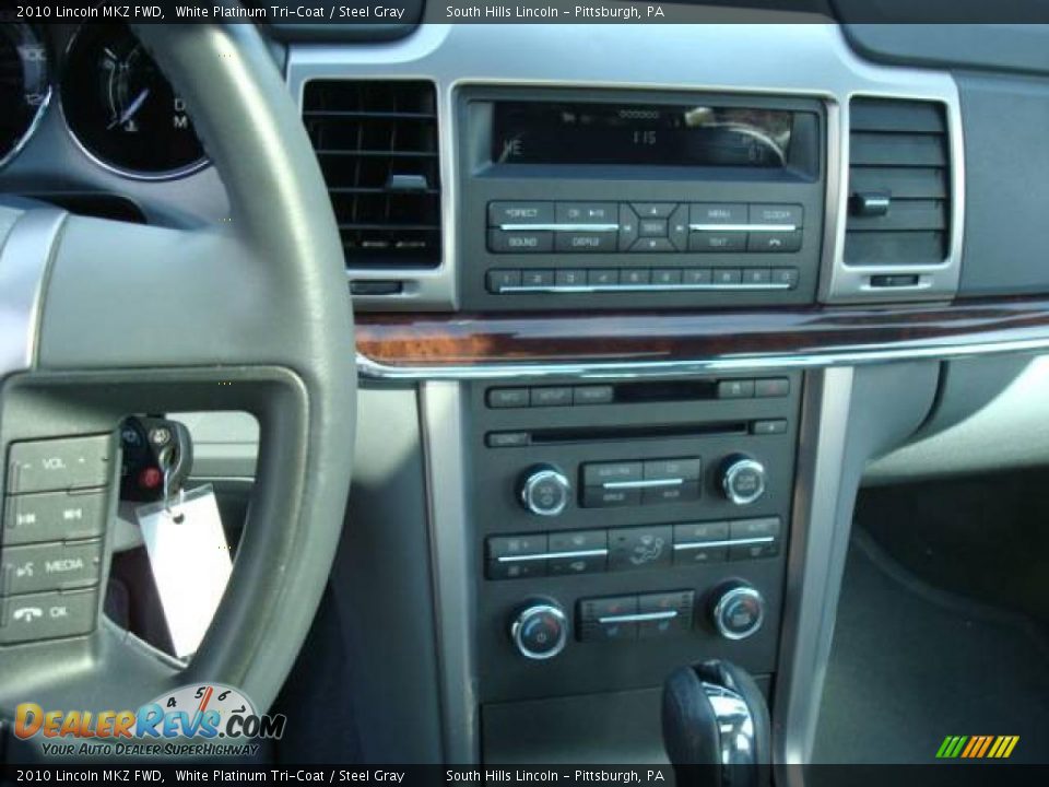 2010 Lincoln MKZ FWD White Platinum Tri-Coat / Steel Gray Photo #13