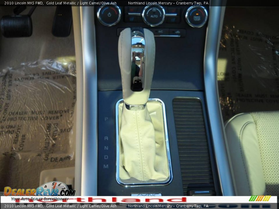 2010 Lincoln MKS FWD Gold Leaf Metallic / Light Camel/Olive Ash Photo #18