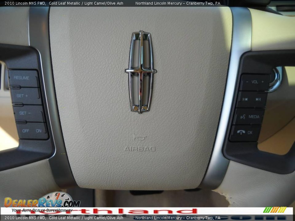 2010 Lincoln MKS FWD Gold Leaf Metallic / Light Camel/Olive Ash Photo #19