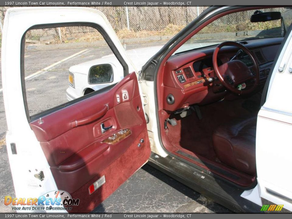 1997 Lincoln Town Car Limousine Performance White / Red Photo #9