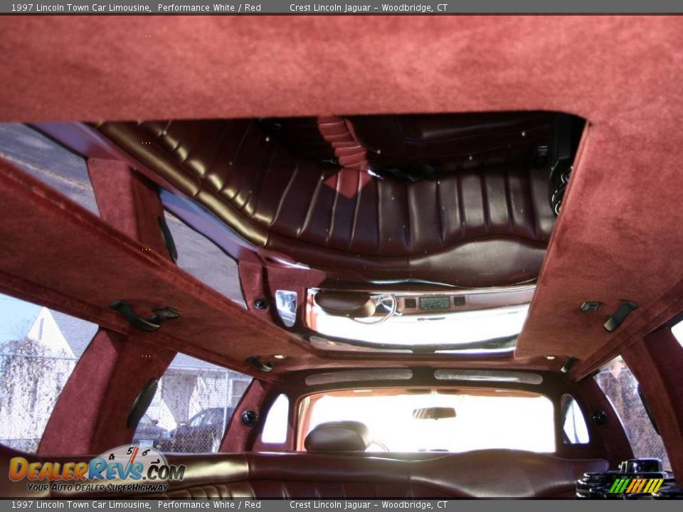 1997 Lincoln Town Car Limousine Performance White / Red Photo #17