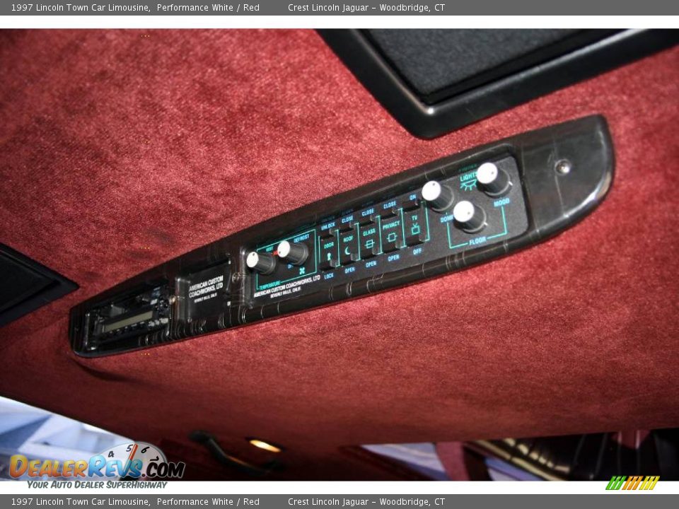 1997 Lincoln Town Car Limousine Performance White / Red Photo #20