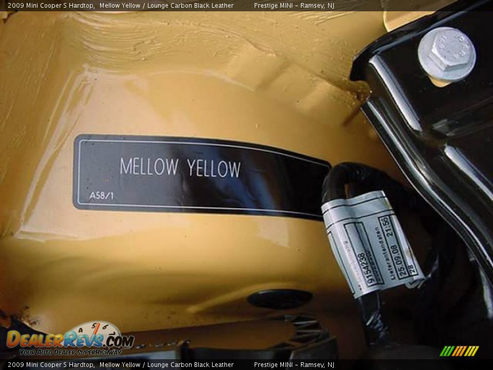 2009 Mini Cooper S Hardtop Mellow Yellow / Lounge Carbon Black Leather Photo #6
