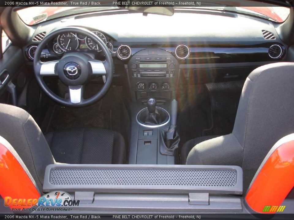 2006 Mazda MX-5 Miata Roadster True Red / Black Photo #13