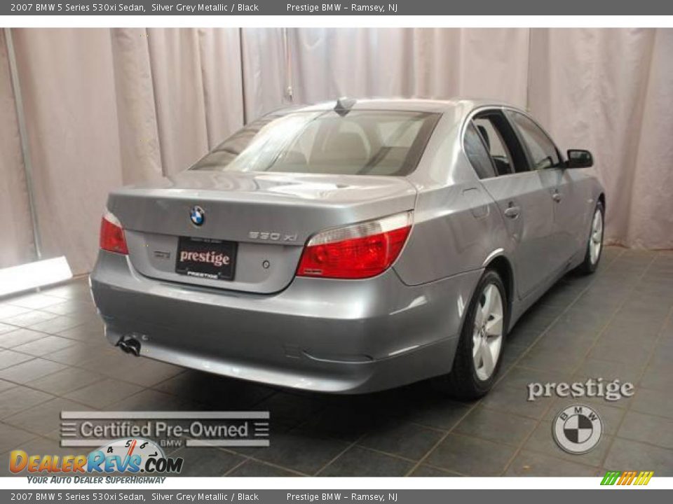 2007 BMW 5 Series 530xi Sedan Silver Grey Metallic / Black Photo #2