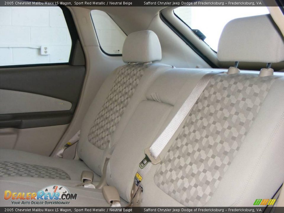 2005 Chevrolet Malibu Maxx LS Wagon Sport Red Metallic / Neutral Beige Photo #15